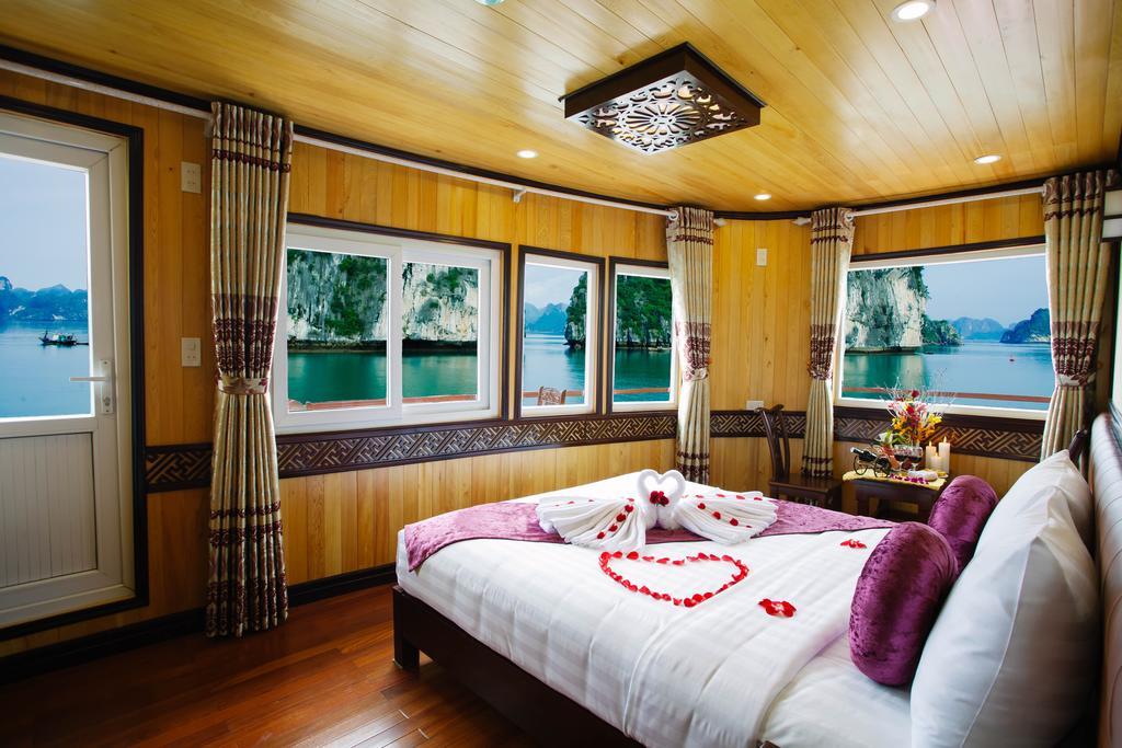 Cristina Diamond Cruise Otel Ha Long Oda fotoğraf