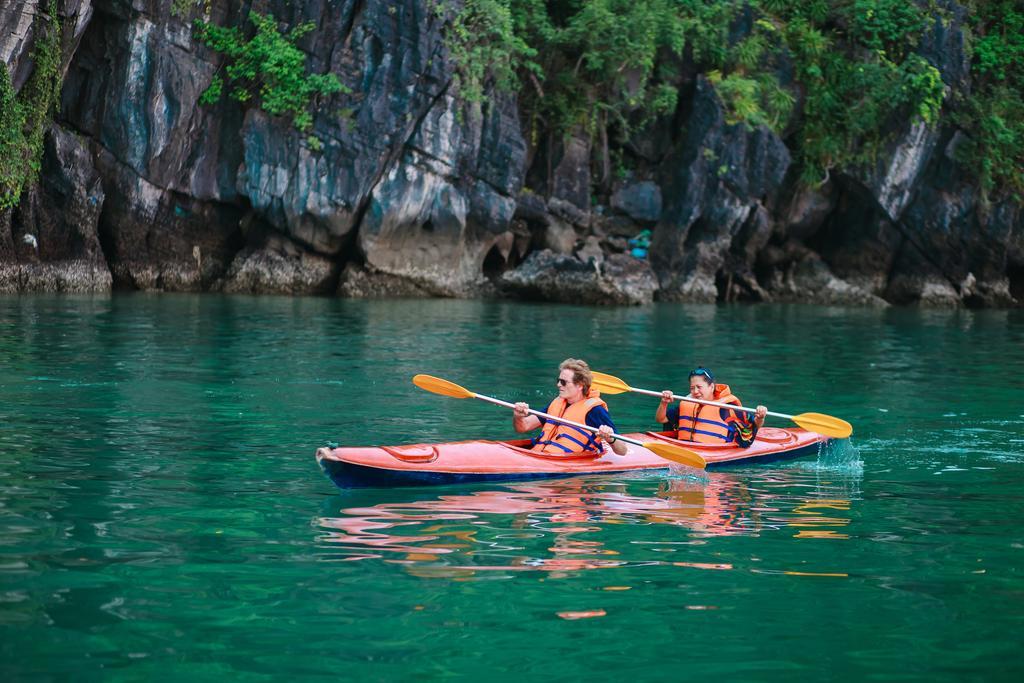 Cristina Diamond Cruise Otel Ha Long Oda fotoğraf