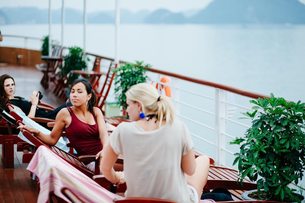 Cristina Diamond Cruise Otel Ha Long Oda fotoğraf