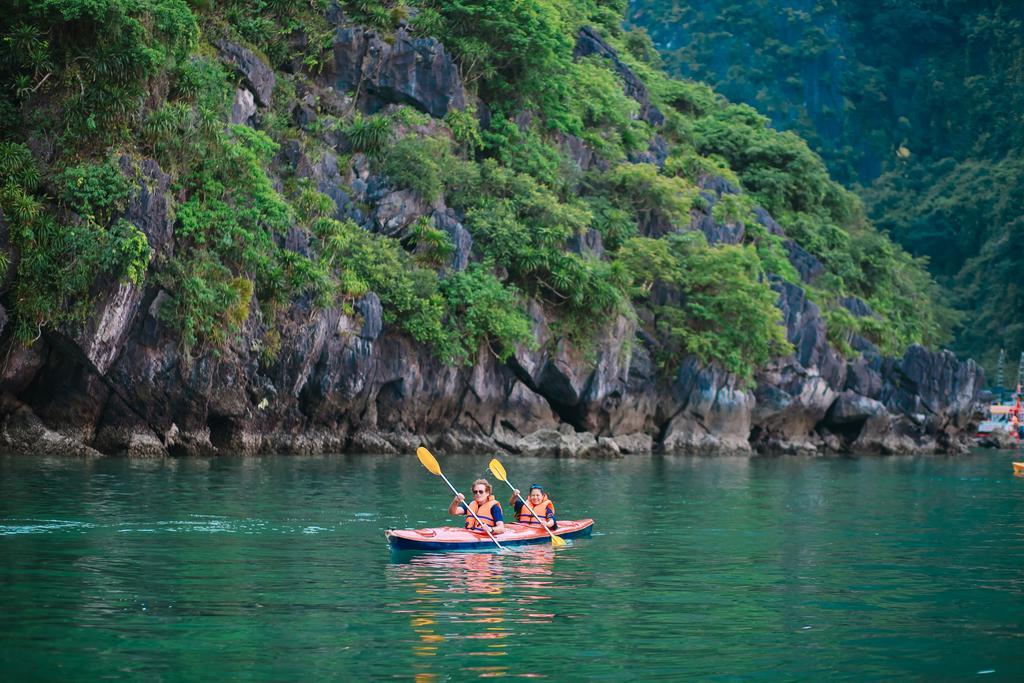 Cristina Diamond Cruise Otel Ha Long Oda fotoğraf