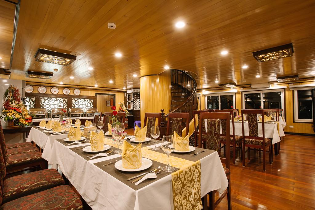 Cristina Diamond Cruise Otel Ha Long Oda fotoğraf
